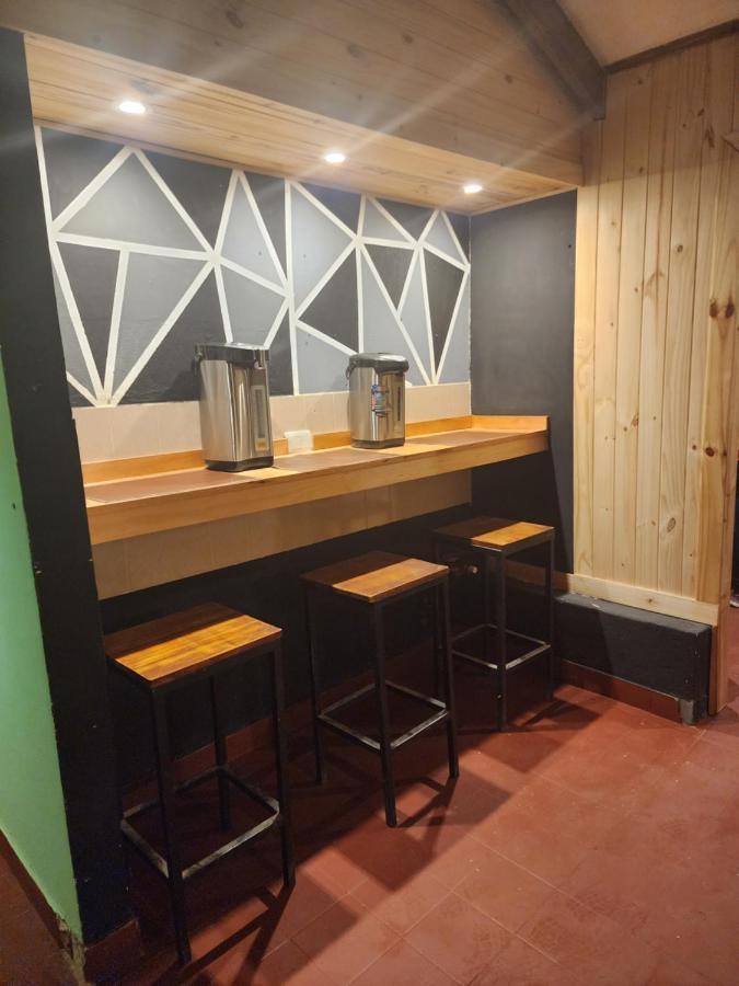 Hostel Cerro Torres Эль-Чальтен Экстерьер фото
