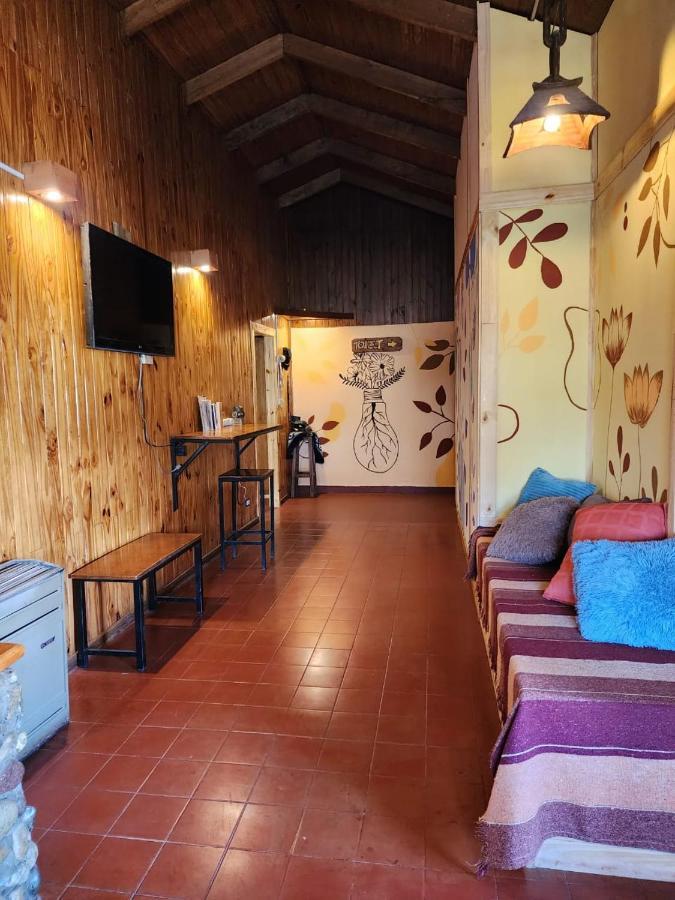 Hostel Cerro Torres Эль-Чальтен Экстерьер фото