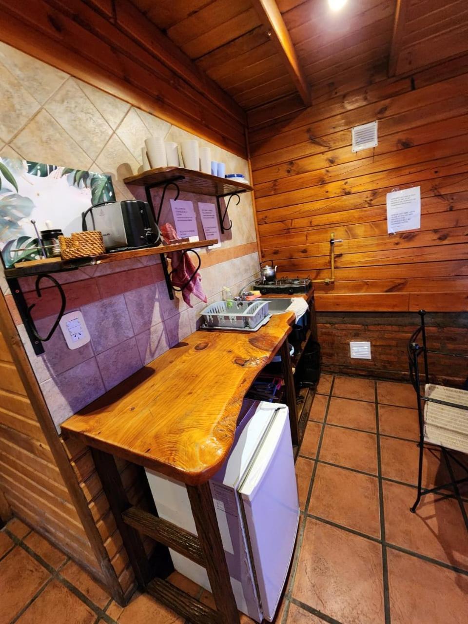 Hostel Cerro Torres Эль-Чальтен Экстерьер фото